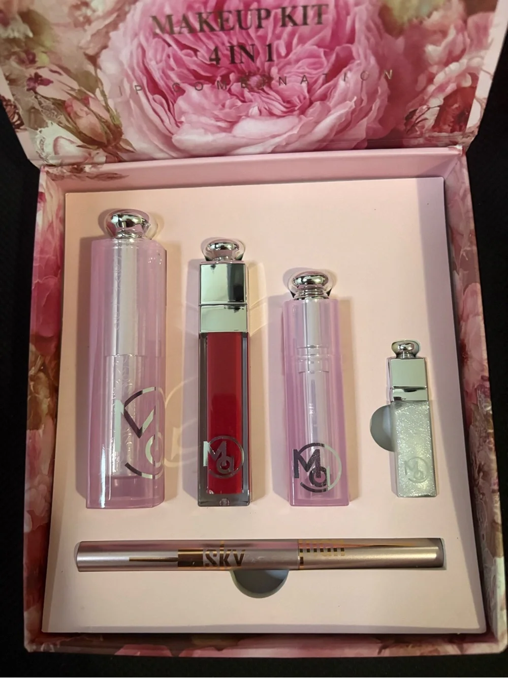 4-Piece Women’s Lipstick & Gloss Set — Pink & Red Shades